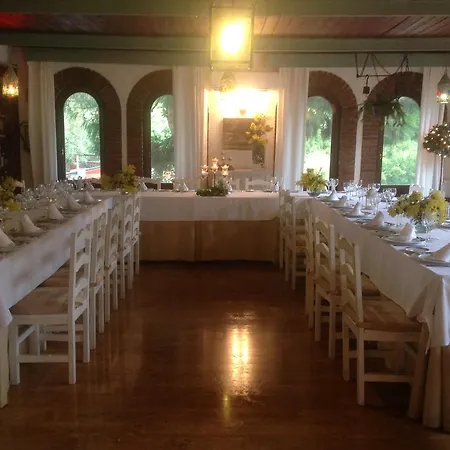 Meson De Sancho 3* טריפה